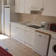 Kitchen (ground floor)